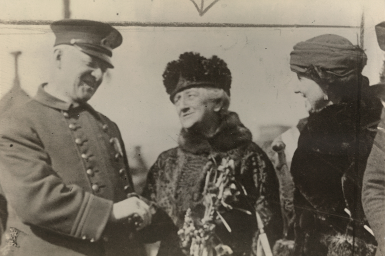Louisine Havemeyer on the Prison Special tour, Photo: Library of Congress