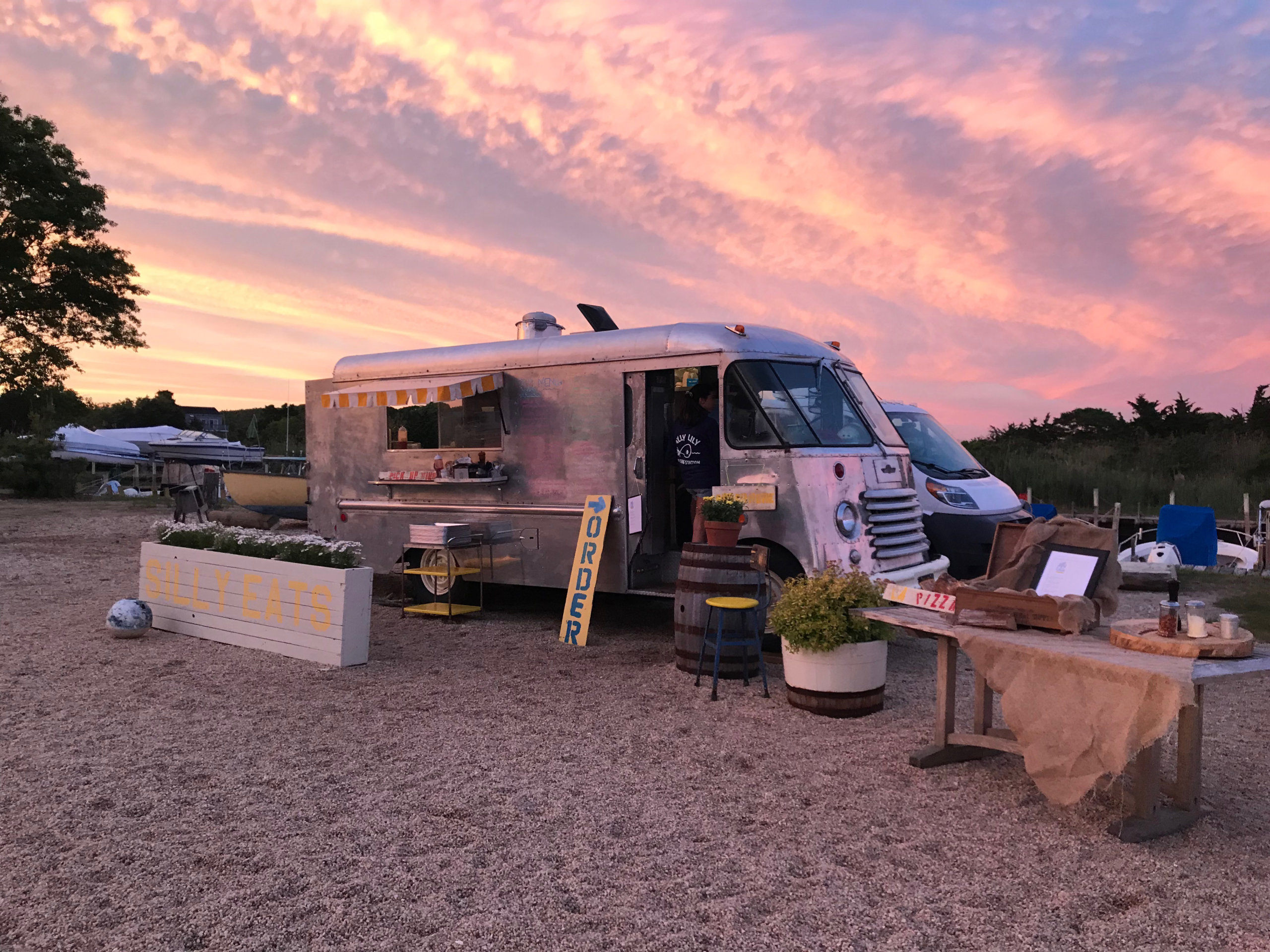 Silly Eats food truck at Silly Lily Fishing Station