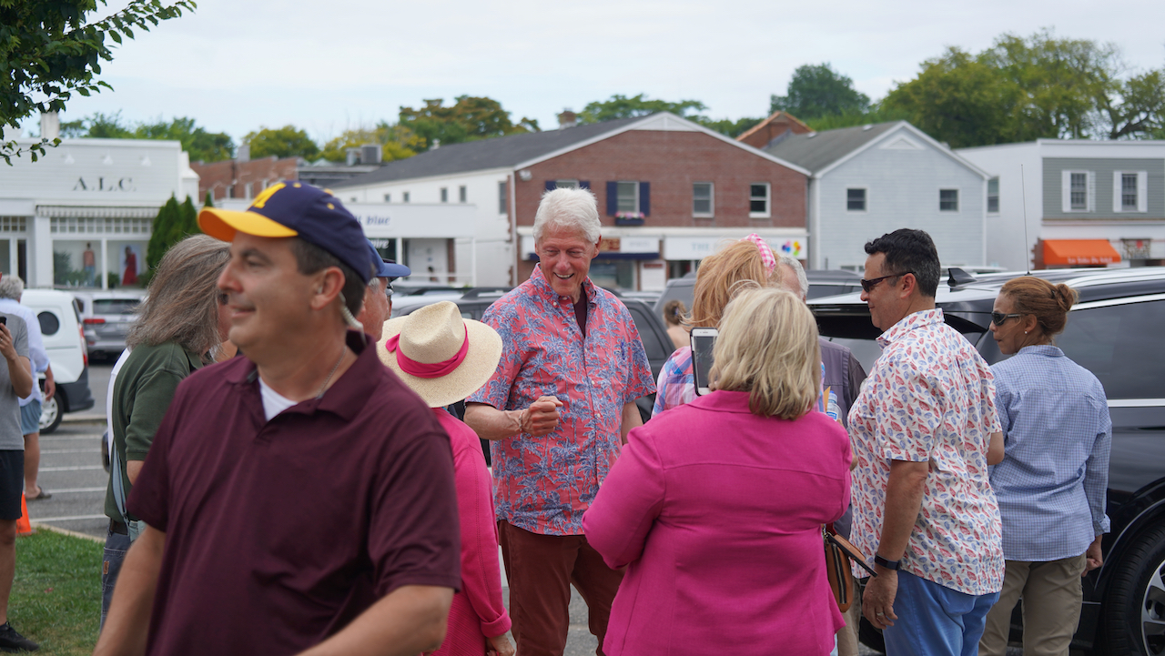 Bill Clinton arrives to great fanfare at the 2021 Artists and Writers Game