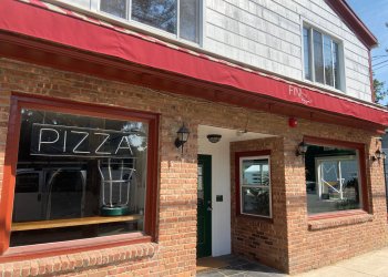 Williamsburg-based Fini Pizza has set up shop Amagansett