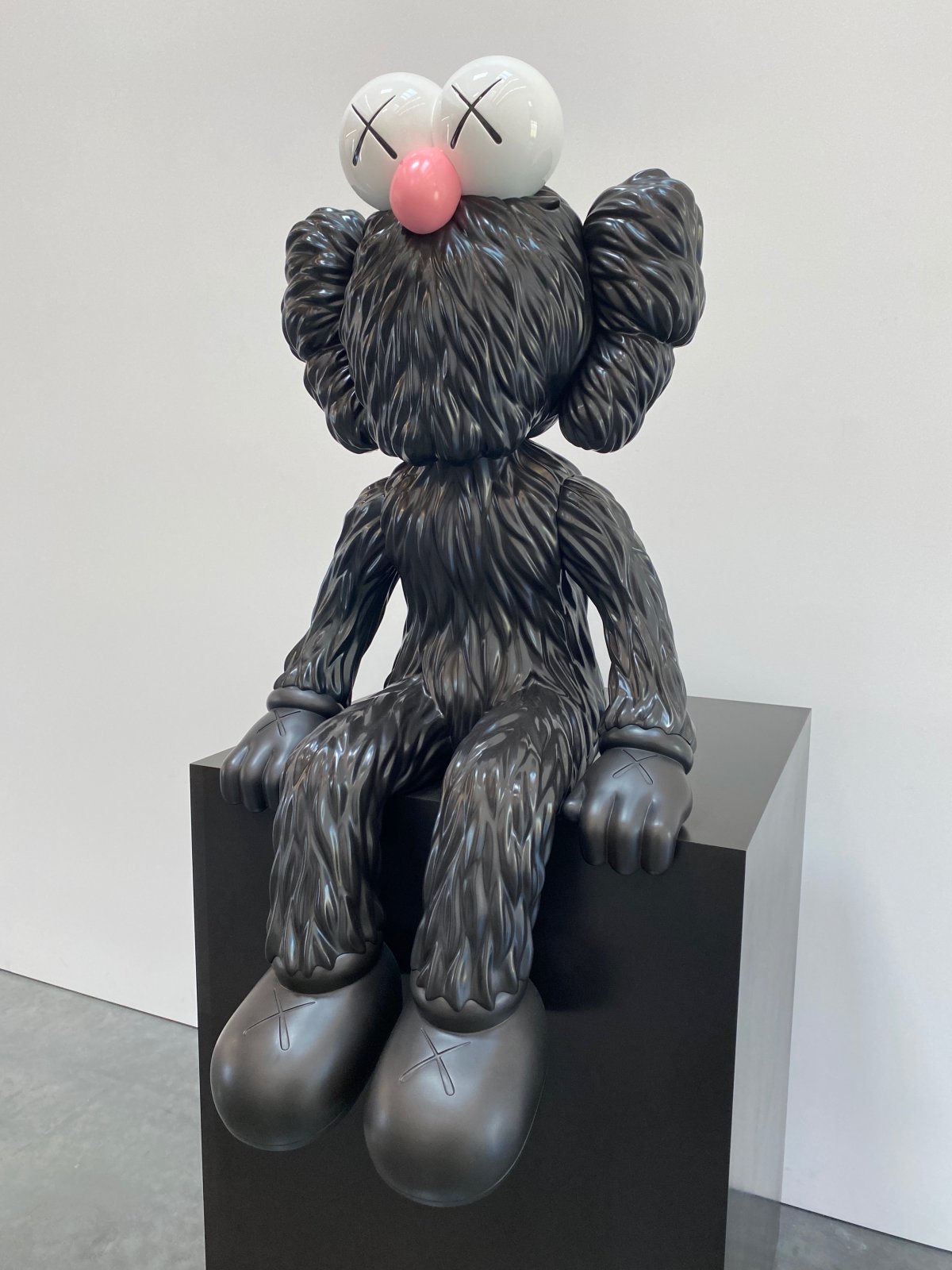 KAWS "Seeing" (2021) bronze, paint at the Parrish Art Museum